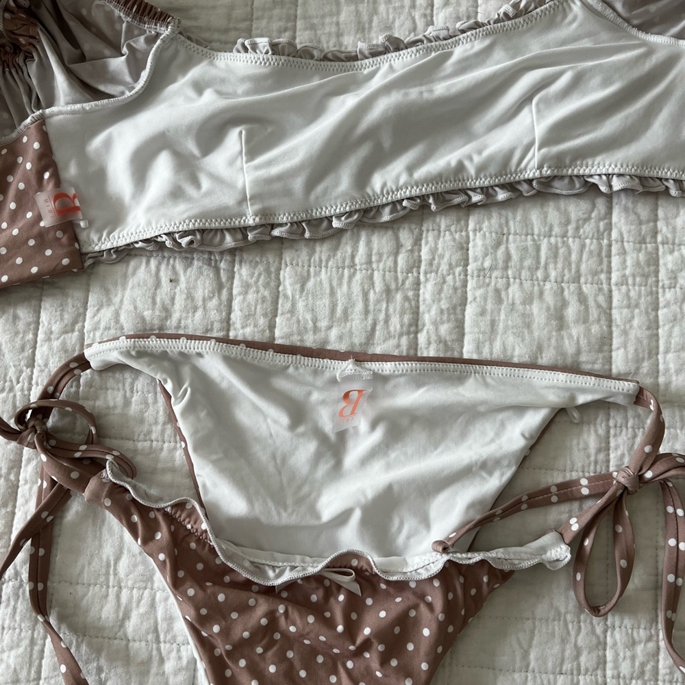 B Swim Set - image 4